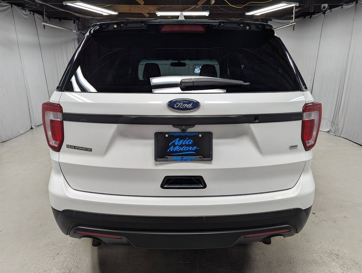 2017 Ford Explorer photo 3