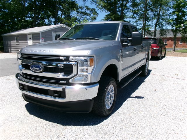 2021 Ford F-250 XL 4x4 Crew Cab 6-3/4' Box's photo