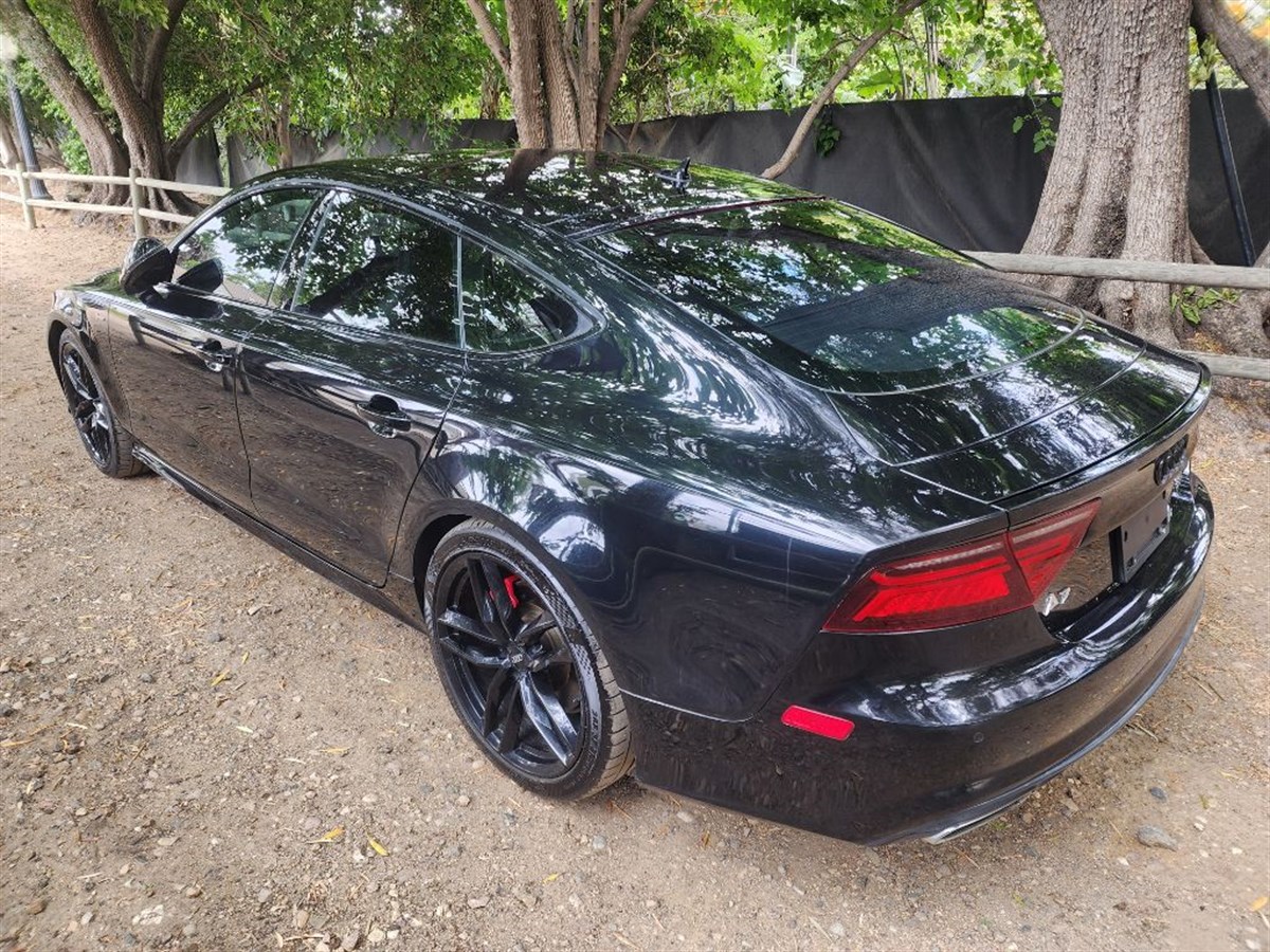 2017 Audi A7 Competition Prestige photo 2