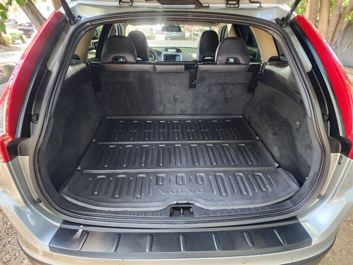 2010 Volvo XC60 T6 photo 11