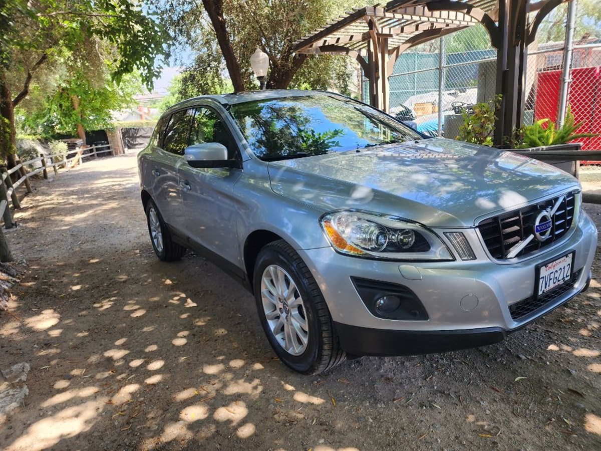 2010 Volvo XC60 T6 photo 8
