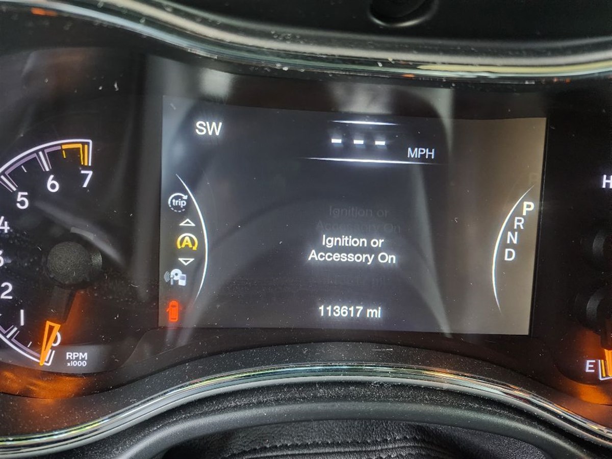 2019 Jeep Grand Cherokee Altitude photo 13