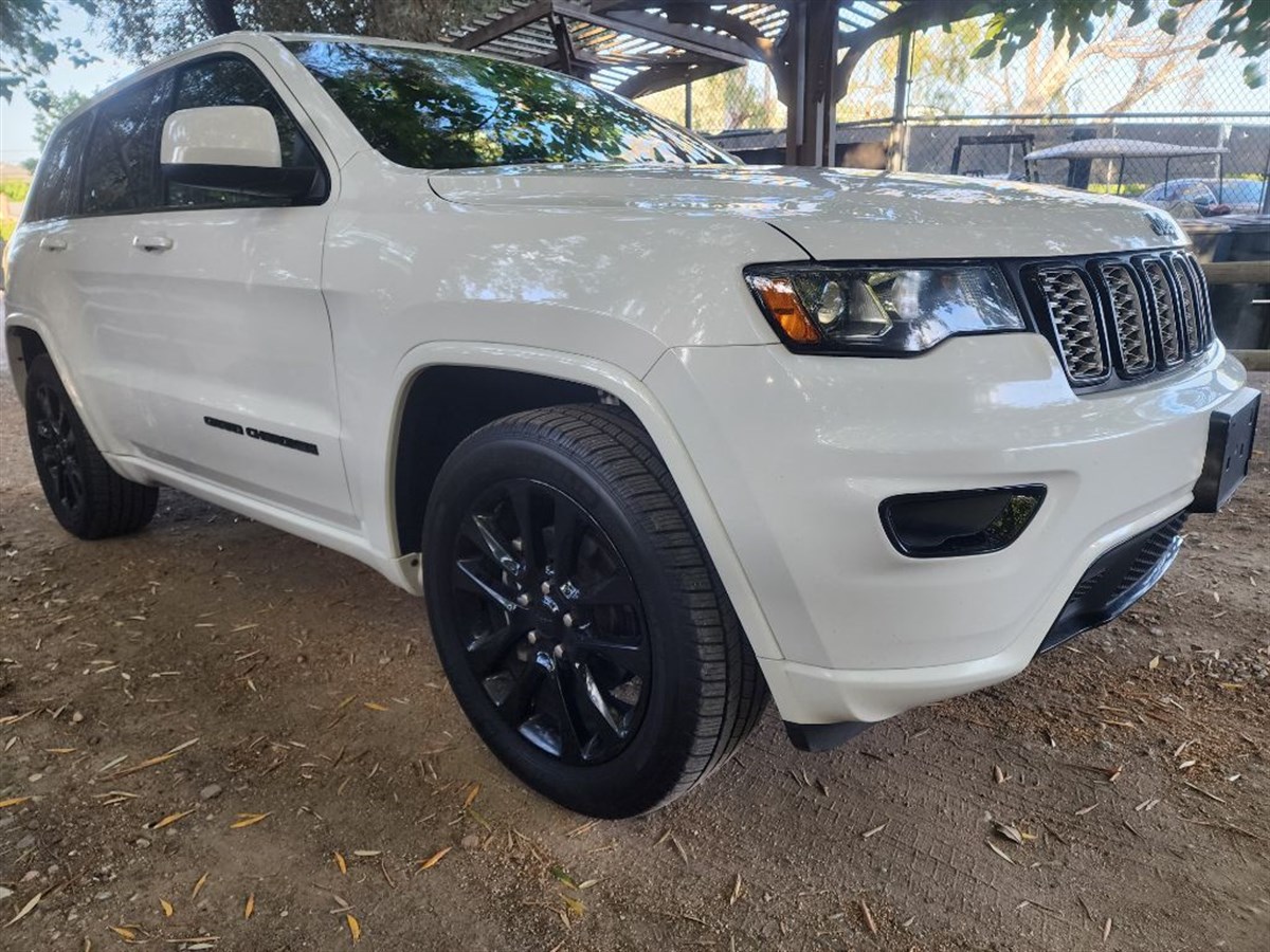 2019 Jeep Grand Cherokee Altitude photo 6