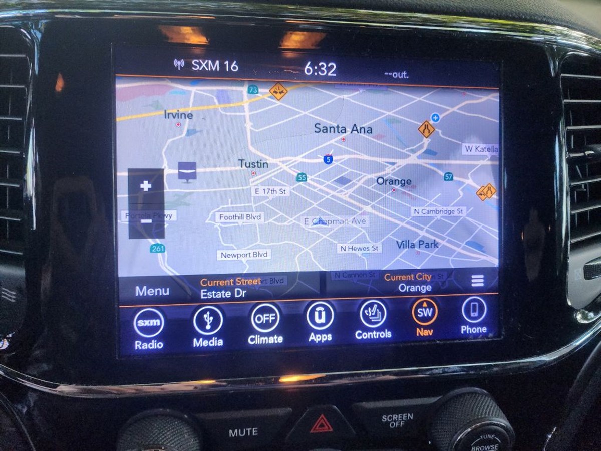 2019 Jeep Grand Cherokee Altitude photo 14