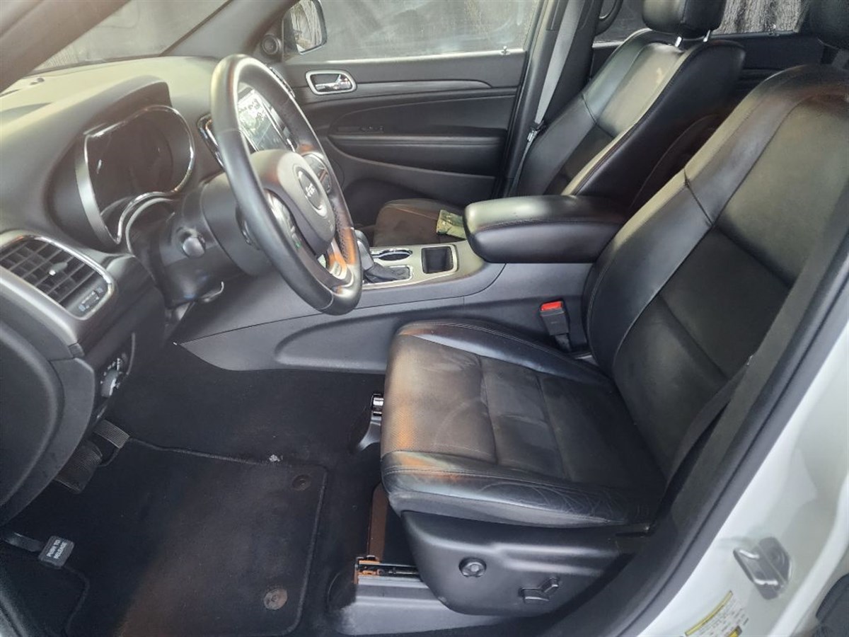 2019 Jeep Grand Cherokee Altitude photo 12