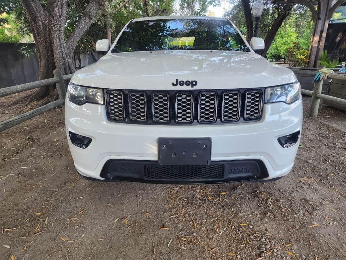 2019 Jeep Grand Cherokee Altitude photo 7
