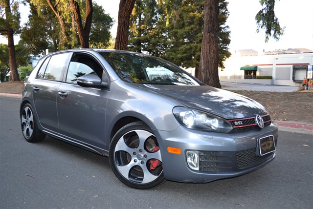 2011 Volkswagen GTI Base