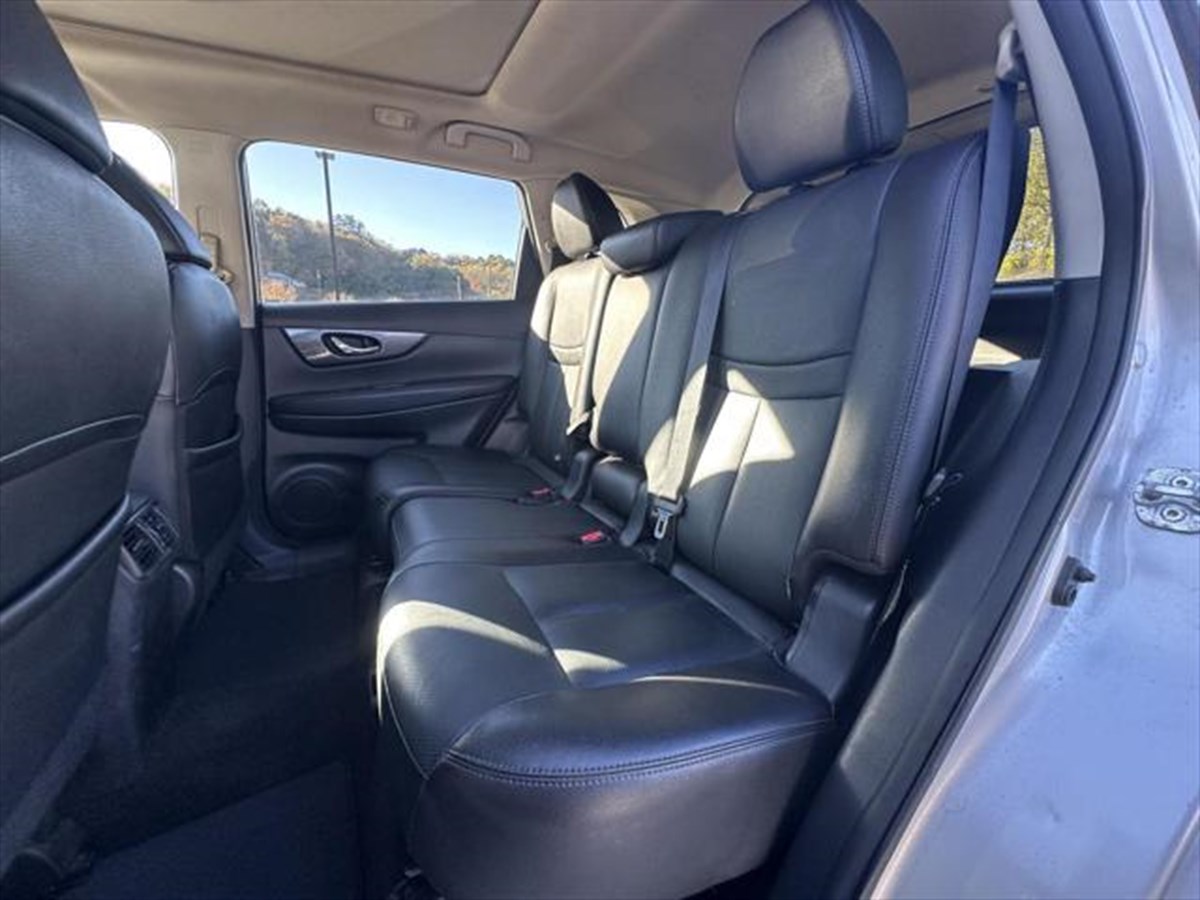 2016 Nissan Rogue SL - Photo 11