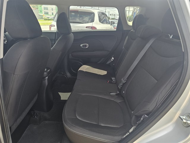 2016 Kia Soul Base - Photo 9