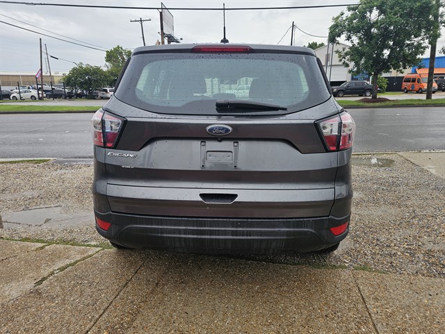 2017 Ford Escape S - Photo 8