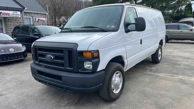 2012 Ford E-Series Econoline Van Commercial's photo