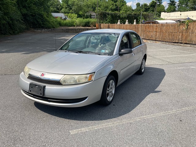 2004 Saturn ION 2's photo