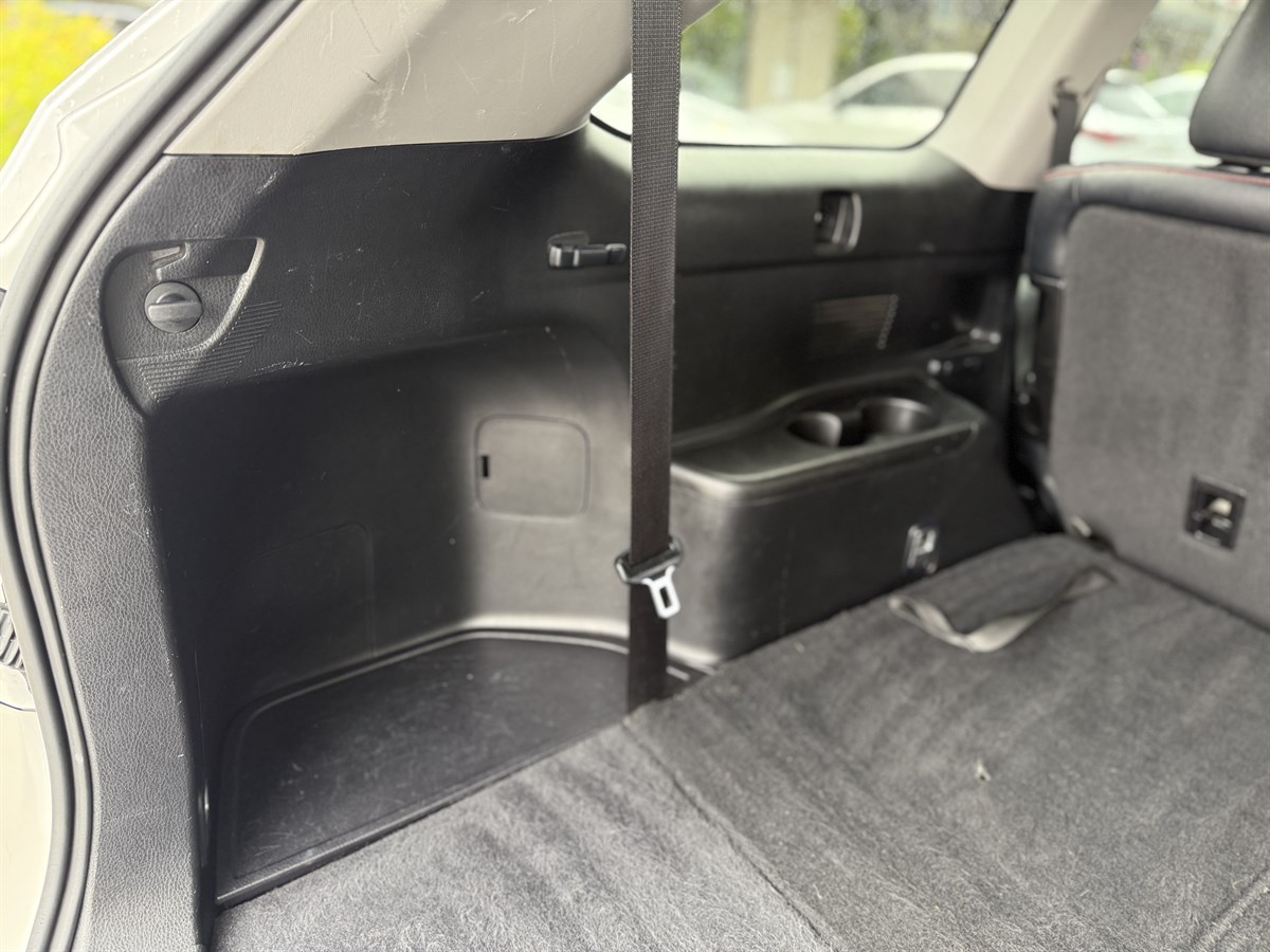 2019 Toyota Highlander SE photo 24