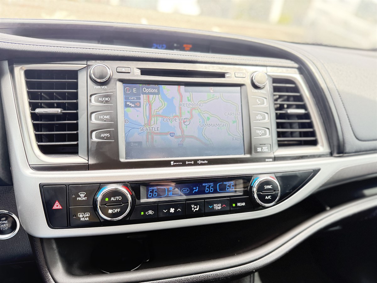 2019 Toyota Highlander SE photo 36
