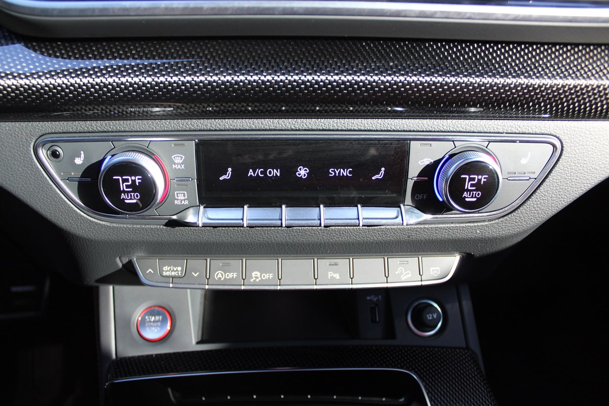 2024 Audi SQ5 Sportback Premium Plus - Photo 14