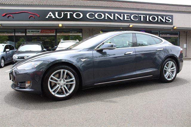2015 Tesla Model S 85D's photo