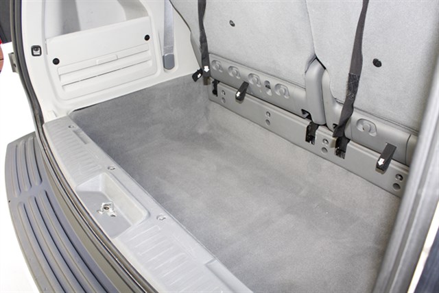 Volkswagen Routan photo 12