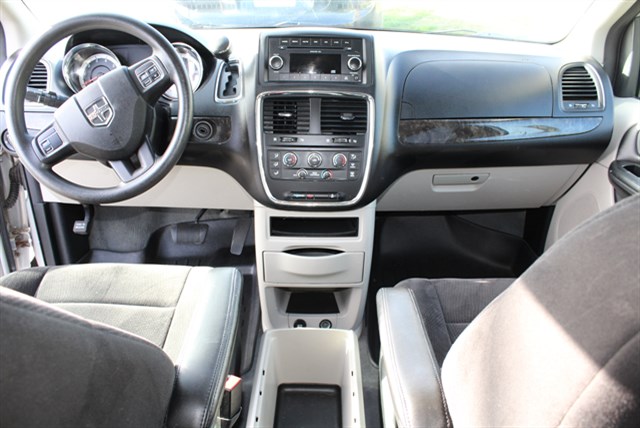 Dodge Grand Caravan photo 19