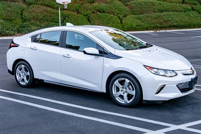 Chevrolet Volt photo 10