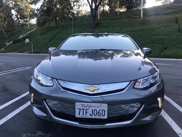 Chevrolet Volt photo 2