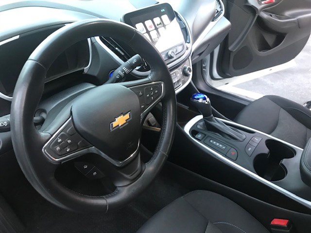 Chevrolet Volt photo 6