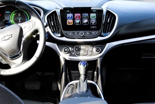 Chevrolet Volt photo 10