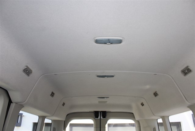 Ford Transit photo 15