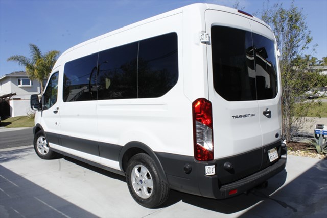 Ford Transit photo 5