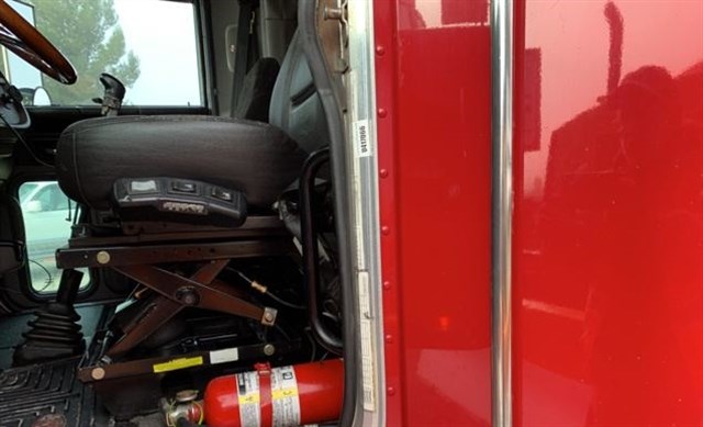 Peterbilt 388 photo 5