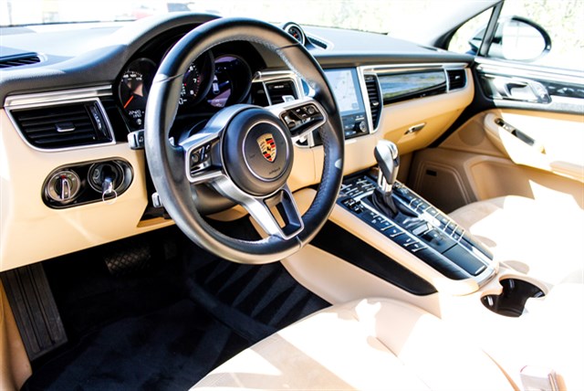 Porsche Macan photo 7