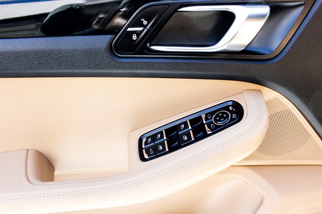 Porsche Macan photo 11