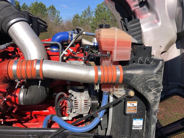 Kenworth T680 photo 7
