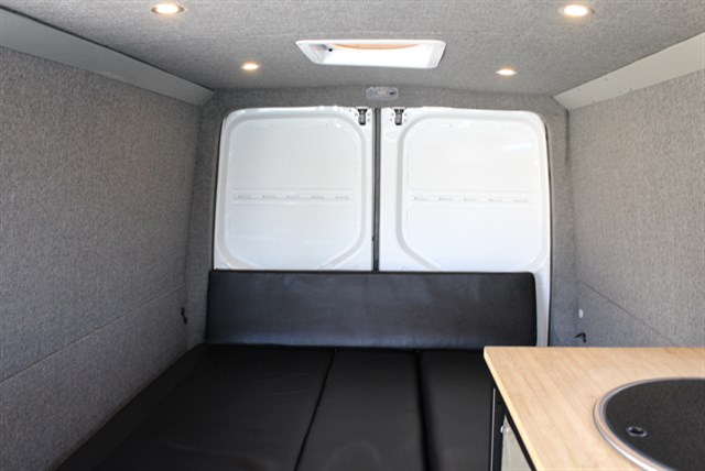 Mercedes-Benz Sprinter photo 25
