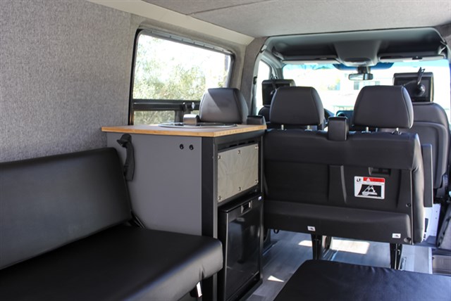 Mercedes-Benz Sprinter photo 18