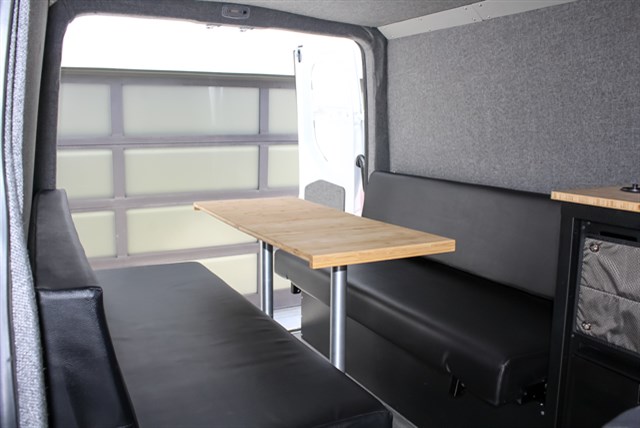 Mercedes-Benz Sprinter photo 27