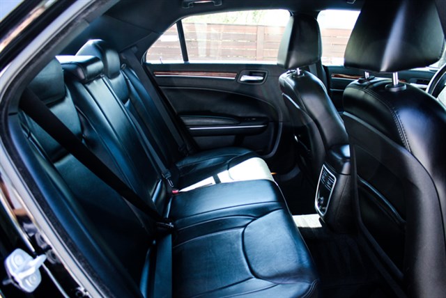 Chrysler 300 photo 4