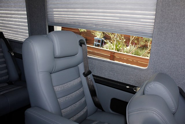Mercedes-Benz Sprinter photo 16