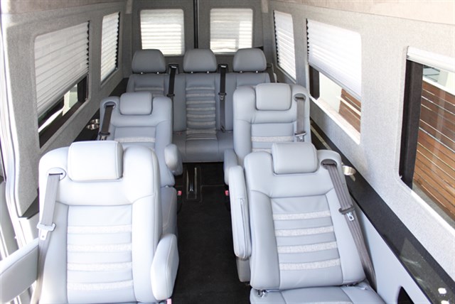 Mercedes-Benz Sprinter photo 15