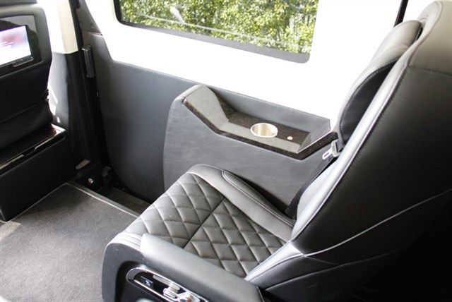 Mercedes-Benz Sprinter photo 11