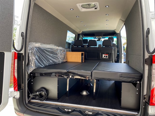 Mercedes Sprinter photo 23