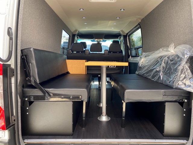 Mercedes Sprinter photo 30