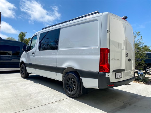 Mercedes Sprinter photo 2