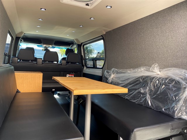 Mercedes Sprinter photo 32