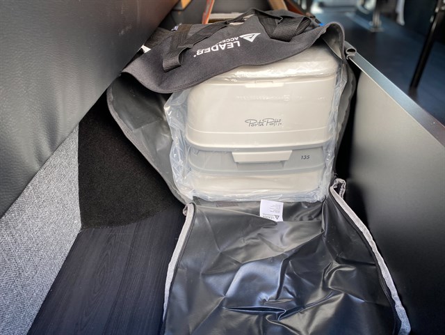 Mercedes Sprinter photo 29