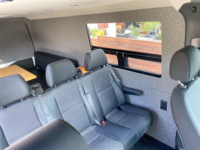 Mercedes Sprinter photo 40