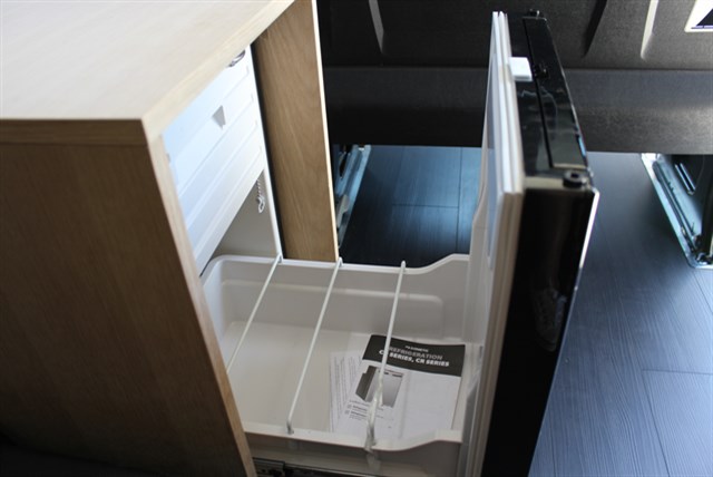Mercedes Sprinter photo 16