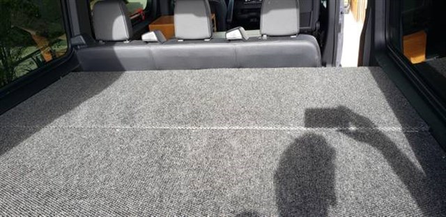 Mercedes-Benz Sprinter photo 22