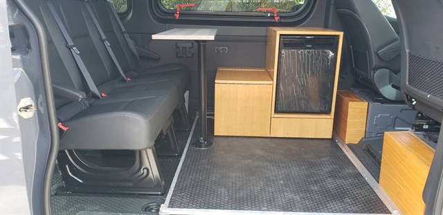 Mercedes-Benz Sprinter photo 19