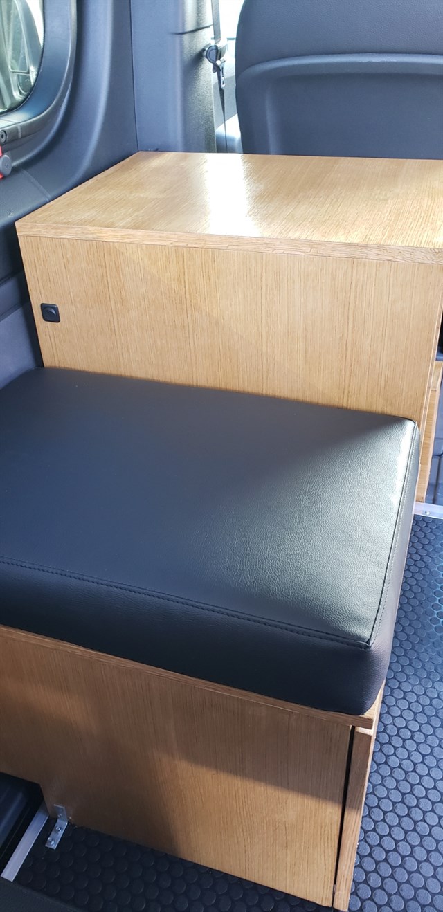 Mercedes-Benz Sprinter photo 49