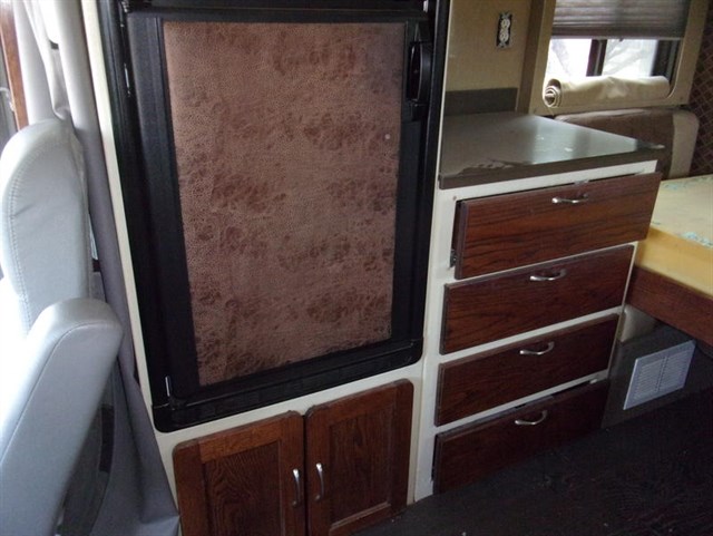 Freightliner Cascadia photo 13